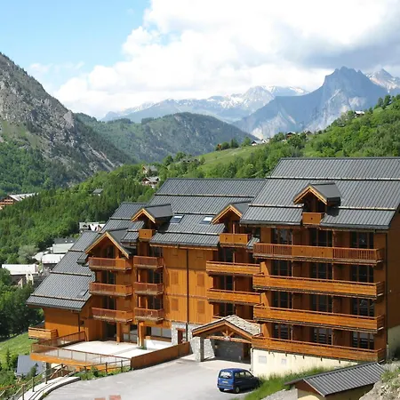 Appart hôtel Résidence Odalys Le Hameau Et Les De La Vallée D'or