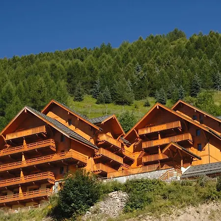 Appart hôtel Résidence Odalys Le Hameau Et Les De La Vallée D'or 3*
