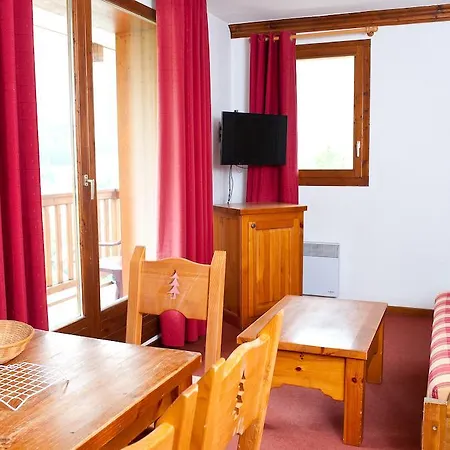 Appart hôtel Résidence Odalys Le Hameau Et Les De La Vallée D'or 3*