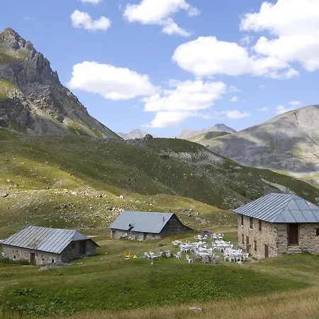 Appart hôtel Résidence Odalys Le Hameau Et Les De La Vallée D'or 3*