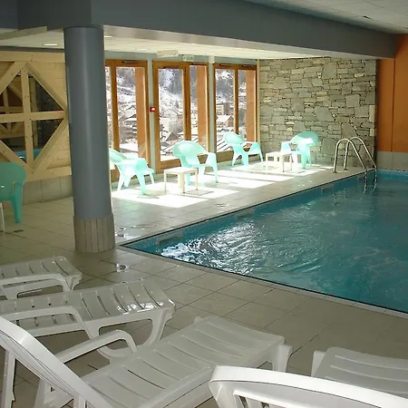 Appart hôtel Résidence Odalys Le Hameau Et Les De La Vallée D'or 3*
