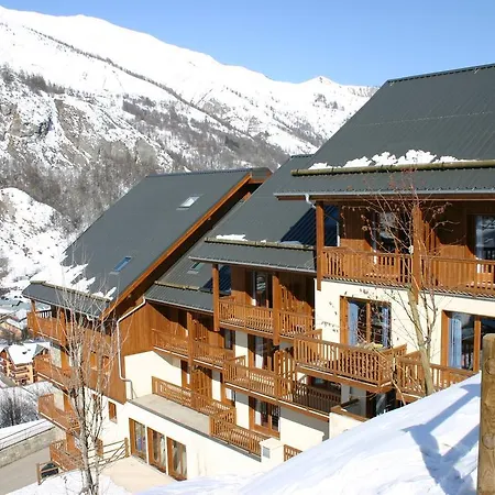 Appart hôtel Résidence Odalys Le Hameau Et Les De La Vallée D'or